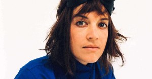 Lindsay Olsen esce con “Akousmatikous”.
